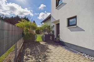 Familientraum in Oberasbach: Doppelhaushälfte mit großem Garten & hoher Energieeffizienz – Die vollständige Adresse der Immobilie erhältst du vom Anbieter., 90522 Oberasbach – Vorschaubild 5