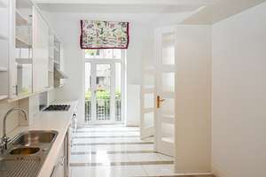 Stilvolle, modernisierte Altbauwohnung in einer Villa in unmittelbarer Nähe der Herrenhäuser Gärten! – 30419 Herrenhausen, Hannover – Vorschaubild 4