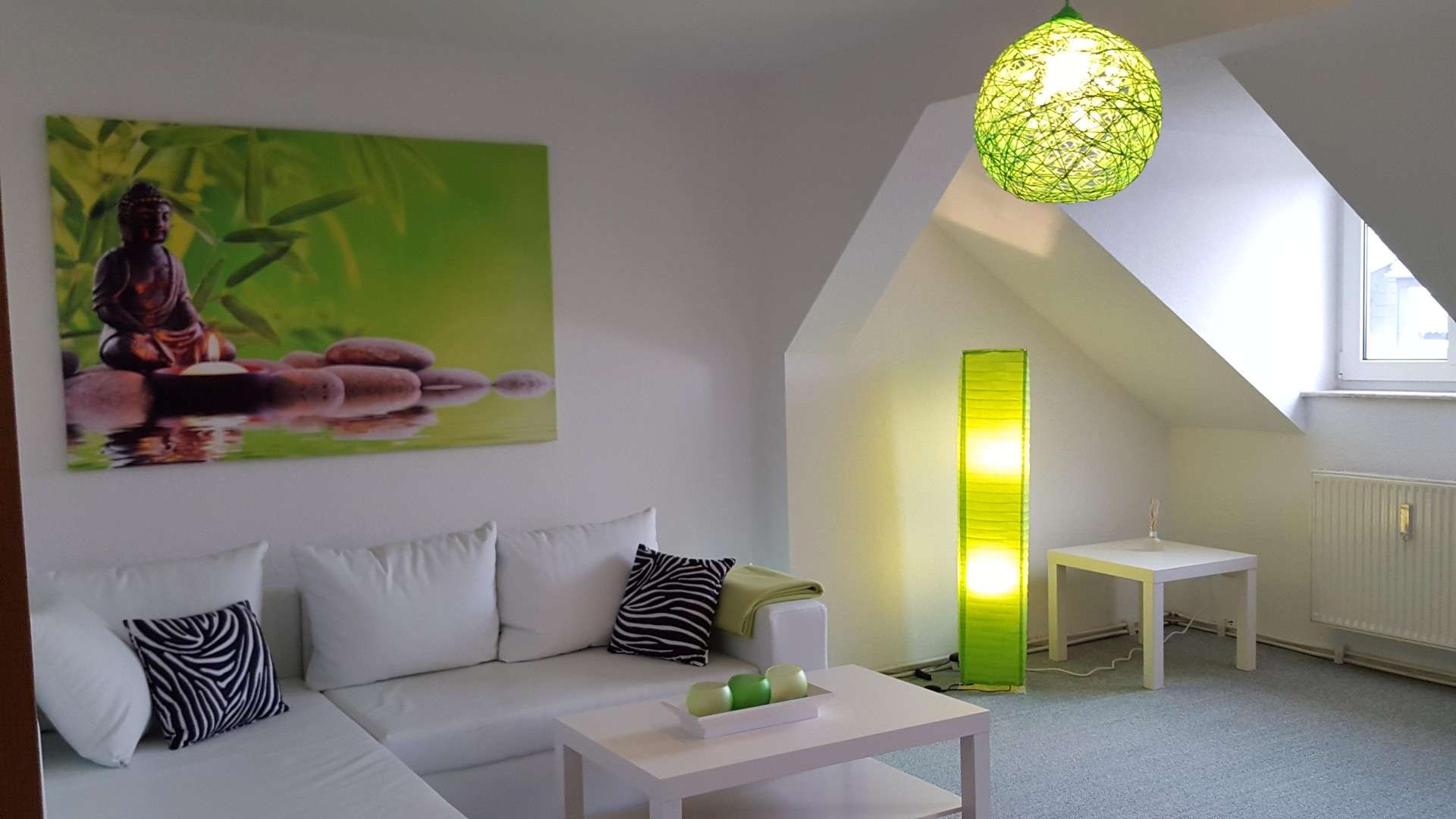 Immobilie in Zwickau - renovierungsbedürftige 2-Zimmer ETW zum 9,6-fachen der Jahresnettokaltmiete - Bild 1