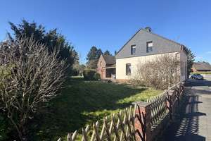 Charmanter Altbau von 1910 mit Anbau - schönes Grundstück!! – Im Mühlenwinkelsweg 11, 47239 Rumeln-Kaldenhausen, Duisburg – Vorschaubild 2