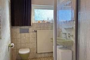 Jever: Sehr gepflegtes, charmantes Haus mit 3 Bädern, viel Stauraum und hübschem Garten! – Die vollständige Adresse der Immobilie erhältst du vom Anbieter., 26441 Jever – Vorschaubild 9