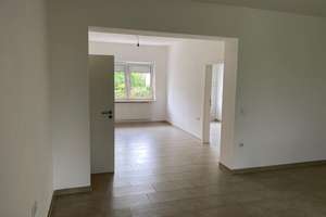 Attraktive 4-Zimmer-Eigentumswohnung mit Südterrasse in ruhiger Lage der Paderborner Stadtheide – Die vollständige Adresse der Immobilie erhältst du vom Anbieter., 33102 Kernstadt, Paderborn – Vorschaubild 3