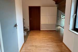 Elegantes Einfamilienhaus (Split-Level) mit 6 Zimmern in bester Wohnlage von Kaiserslautern – Die vollständige Adresse der Immobilie erhältst du vom Anbieter., 67657 Innenstadt Nord Kaiserberg, Kaiserslautern – Vorschaubild 2