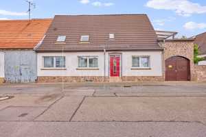 Einfamilienhaus mit separater Einliegerwohnung * zentrale Lage in Walldorf – Rhein-Neckar-Kreis – Vorschaubild 1