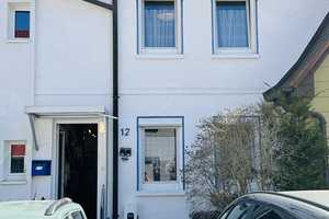 Familienfreundliches Reihenmittelhaus mit sonnigem Garten in zentraler Lage von Heidenheim – Lenaustr. 12, 89522 Heidenheim (Kreis) – Vorschaubild 2