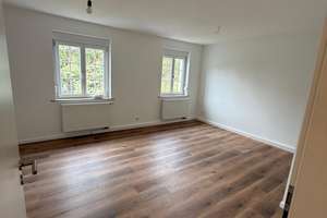 Modernisiertes Reihenhaus mit eigenem Garten in zentraler Lage – 91052 Röthelheim, Erlangen – Vorschaubild 6
