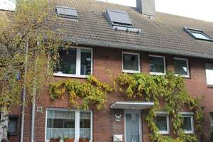 Viel Platz für Ihre Familie in diesem geräumigen Doppelhaus in Düsseldorf