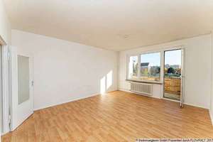 Ruhige, bezugsfreie 2-Zimmerwohnung mit Balkon und PKW-Stellplatz – Elsenstraße 80, 12059 Neukölln (Ortsteil), Berlin – Vorschaubild 2