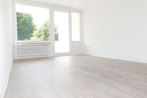 Gemütliche 3-Zi.-Whg. mit sonniger Loggia in Vohwinkel- auf Wunsch ab sofort frei – Dasnöckel 100, 42329 Vohwinkel, Wuppertal – Vorschaubild 2