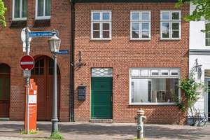 - provisionsfrei - Altstadtflair trifft Lebensqualität – Wohnen in Lüneburgs Innenstadt – Die vollständige Adresse der Immobilie erhältst du vom Anbieter., 21335 Altstadt, Lüneburg – Vorschaubild 1