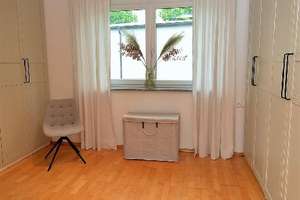 Tolle möblierte Penthouse-Wohnung mit Dachterrasse und TG-Stellplatz in Augsburg Jakobervorstad – Die vollständige Adresse der Immobilie erhältst du vom Anbieter., 86152 Jakoberstadt-Süd, Augsburg – Vorschaubild 11