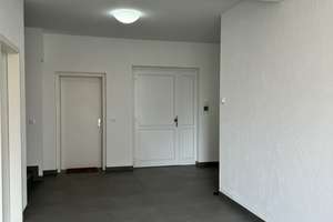 Erstbezug nach Sanierung mit Einbauküche und Balkon: attraktive 6-Zimmer-Wohnung in Potsdam – Die vollständige Adresse der Immobilie erhältst du vom Anbieter., 14476 Marquardt, Potsdam – Vorschaubild 2