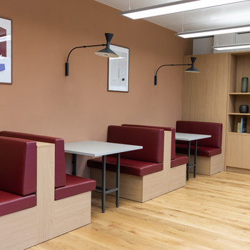 Mitgliedschaften für flexible Arbeitsplätze in Regus THE SQUAIRE Conference Center