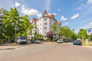 Stilvolles Wohnen am Park: Großzügige und bezugsfreie Wohnung in Berlin-Steglitz – Die vollständige Adresse der Immobilie erhältst du vom Anbieter., 12167 Steglitz, Berlin – Vorschaubild 1
