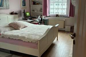 Charmante Altbauwohnung in Golzheim – 3 Zimmer, Südost-Balkon, teilmöbliert – Uerdinger Str. 79, 40474 Golzheim, Düsseldorf – Vorschaubild 15