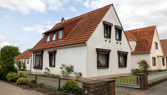 Bild von *** traumhafter GARTEN mit OBSTBÄUMEN - viel NUTZFLÄCHE - HWR - GARAGENHAUS ***