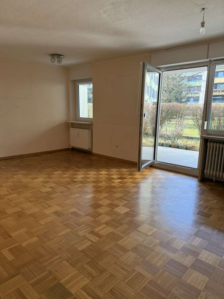 Immobilie in Kaufering - Großzügige helle Vier-Zimmer-Maisonette-Wohnung in Kaufering zentral - Bild 0