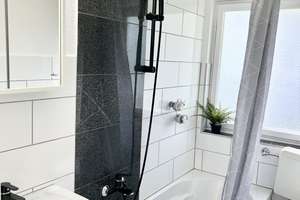 Helle, renovierte 2-Zimmer-Wohnung mit Garten und Einzelgarage – Burgherrenstraße 33, 70469 Feuerbacher Tal, Stuttgart – Vorschaubild 4