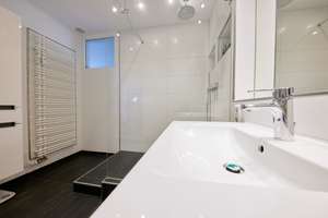Sofort frei - Sanierte 3 Zimmer-Wohnung (83qm) mit EBK, Terrasse und Balkon in Untertürkheim – Rotenberger Steige 2, 70327 Gehrenwald, Stuttgart – Vorschaubild 27