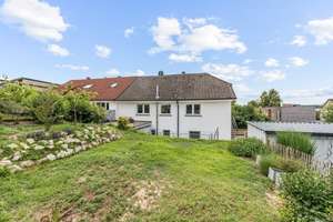 Teilmodernisiertes Zweifamilienhaus mit Terrasse, Garten, Doppelgarage und Ausbaupotenzial – Die vollständige Adresse der Immobilie erhältst du vom Anbieter., 79802 Dettighofen – Vorschaubild 22