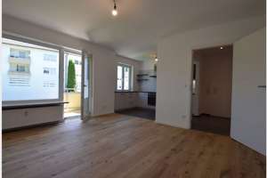 Top geschnittene, moderne Wohnung mit Balkon und Garage.  Nahe Petuelpark – Torquato-Tasso-Straße 13, 80807 Milbertshofen, München – Vorschaubild 4