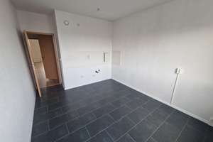 **JETZT EINZEIHEN** 3-Zimmer-Wohnung // Balkon // DG // Bad mit Wanne // ab sofort – Andromedaweg 21, 4205 Grünau-Nord, Leipzig – Vorschaubild 7