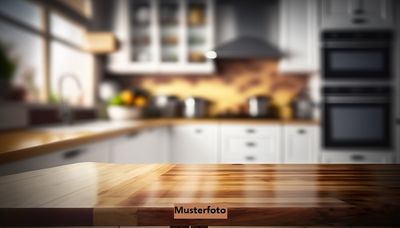 Doppelhaushälfte auf großem Grundstück
