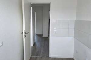 Schöne 2-Zimmer Wohnung in Köln – Margaretastraße 18, 50827 Ossendorf, Köln – Vorschaubild 4
