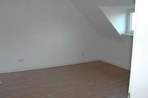 Drei-Zimmer-Wohnung mit Balkon in Krefeld-Stadtmitte – Drießendorfer Straße x, 47798 Stadtmitte, Krefeld – Vorschaubild 8