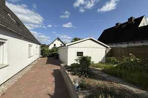 Familientraum mit viel Platz – Einfamilienhaus mit idyllischem Garten und Doppelgarage – Kiel – Vorschaubild 7