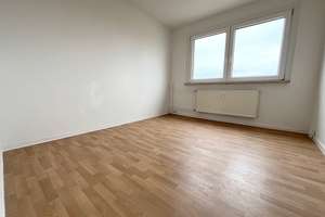 Praktisch geschnittene Familienwohnung mit Balkon! – Hamelner Straße 10, 6126 Westliche Neustadt, Halle (Saale) – Vorschaubild 4
