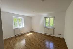 Stadtleben trifft Erholung: 3-Raum-Wohnung direkt am Schlossteich – Erich-Schmidt-Str. 21, 9113 Zentrum, Chemnitz – Vorschaubild 4