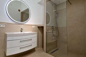 Statt Wohnung lieber ein Stadthaus? Stylish-luxuriös, in ruhiger Lage, Nähe BMW. – Keferloherstraße 150a, 80807 Milbertshofen, München – Vorschaubild 19