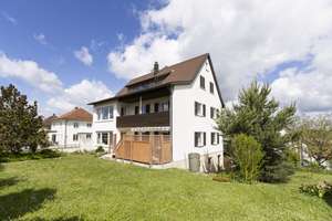 Sanierungsbedürftiges Haus in ruhiger Lage von Mühlacker – Die vollständige Adresse der Immobilie erhältst du vom Anbieter., 75417 Mühlacker – Vorschaubild 2