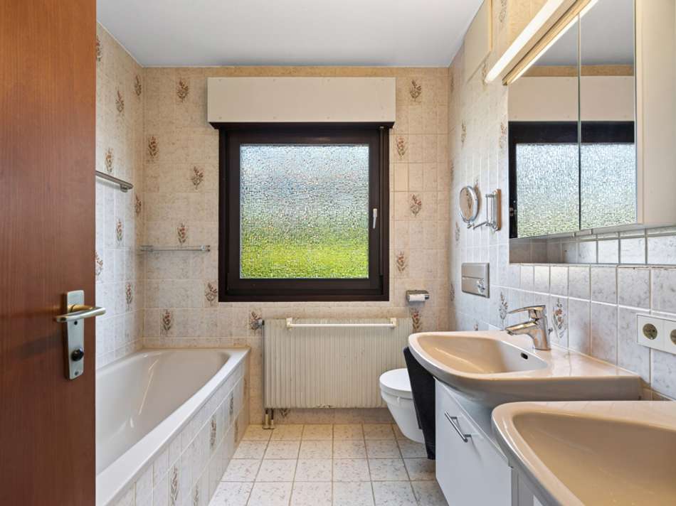 Badezimmer EG