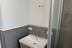 Erstbezug | hochwertige 2-Zimmer Wohnung  | Einbauküche | Stellplatz | KFW55 | ER-Zentrum – Anton-Bruckner-Straße 8, 91052 Röthelheim, Erlangen – Vorschaubild 14
