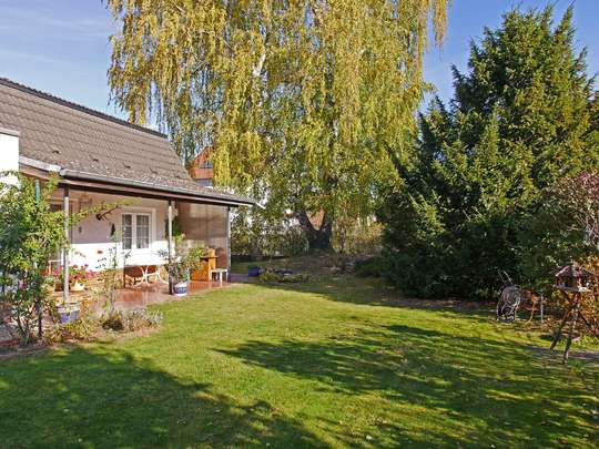 Einladendes Wohnhaus mit großer Schwimmhalle - Bild 12