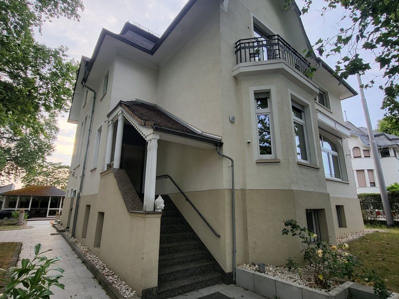 Haus kaufen in Biebrich (Wiesbaden) ImmoScout24