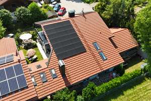 Tradition trifft auf Technik in Sauerlach-Arget: Designhaus mit Gartenparadies & Energieautarkie – Die vollständige Adresse der Immobilie erhältst du vom Anbieter., 82054 Sauerlach – Vorschaubild 5