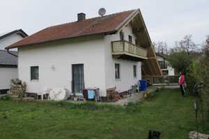PREISANPASSUNG
*Herrlicher Ausblick*
Charmantes Haus mit Garten und Carport in ruhiger Lage – Altötting (Kreis) – Vorschaubild 5