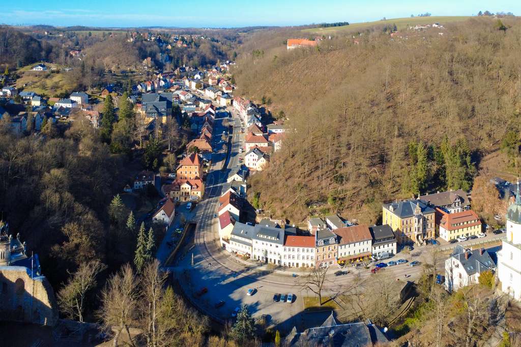 Immobilie in Tharandt - Mehrfamilienhaus am Tharandter Schlossteich! - Bild 1