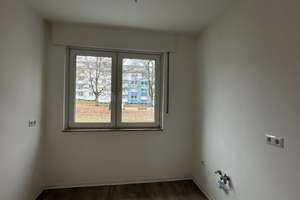 Geräumige 3-Zi.-Wohnung mit Balkon und eigenem Garten! – Windthorststraße 75, 51373 Küppersteg, Leverkusen – Vorschaubild 4