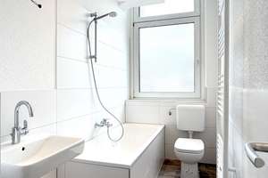Frisch sanierte 3 Raum-Wohnung mit Balkon im Stadtzentrum – Bahnstraße 62, 40211 Stadtmitte, Düsseldorf – Vorschaubild 11