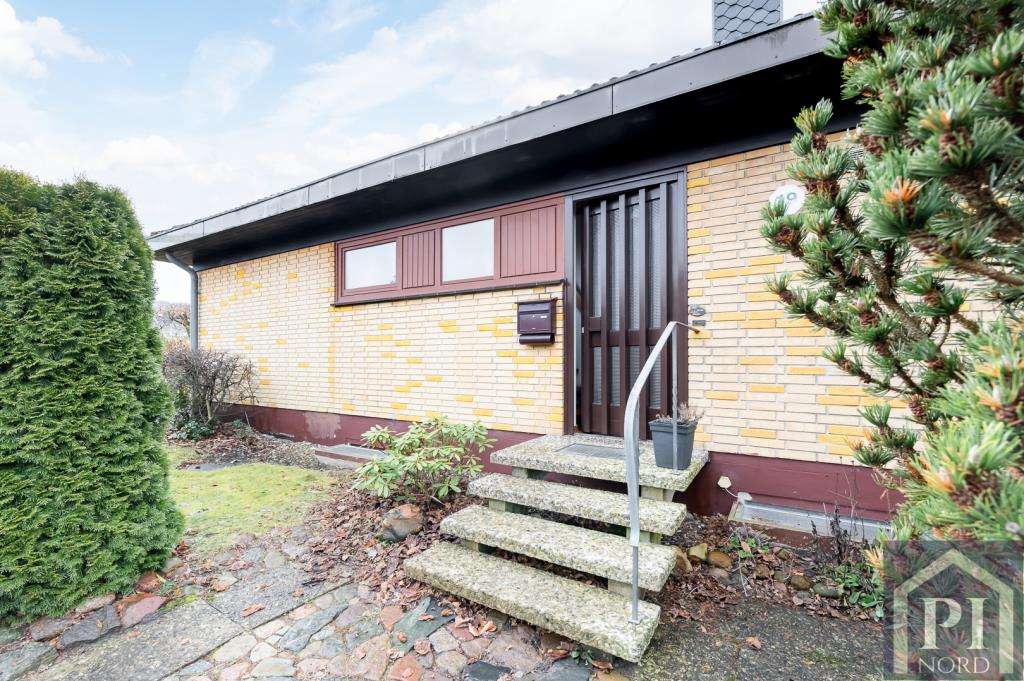 Immobilie in Altenholz - Wohnkomfort trifft begehrte Lage: Charmanter Bungalow in Altenholz-Klausdorf - Bild 1