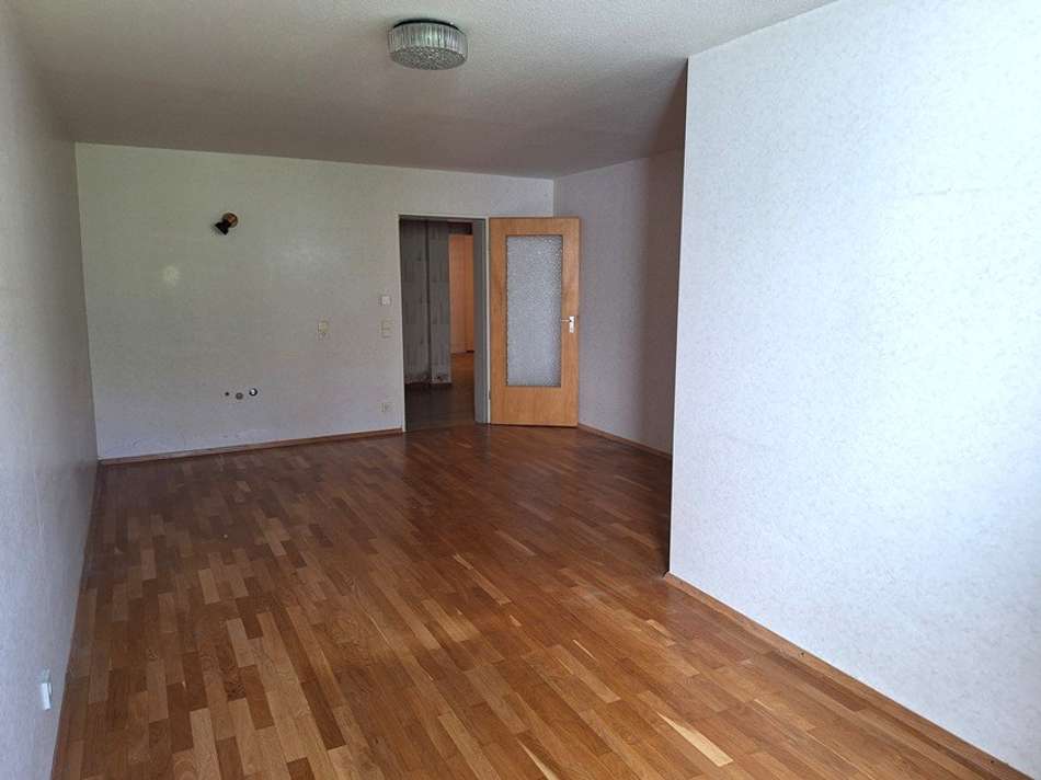 Arbeitszimmer im Untergeschoss