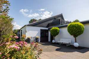 *** aus PFLEGENDER HAND in BELIEBTER LAGE mit viel RAUM und GARTEN *** – Oldenburg (Kreis) – Vorschaubild 36