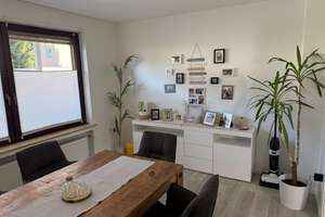 Großartiges Zweifamilienhaus mit schönem Garten, Balkon und Terrasse in Brake  – Die vollständige Adresse der Immobilie erhältst du vom Anbieter., 33729 Heepen, Bielefeld – Vorschaubild 9