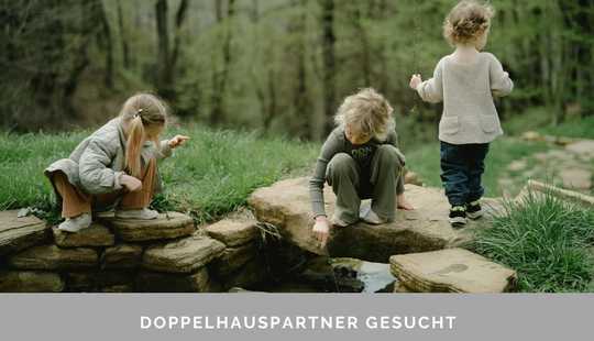 Bild von Doppelhaushälfte auf naturnahem Grundstück