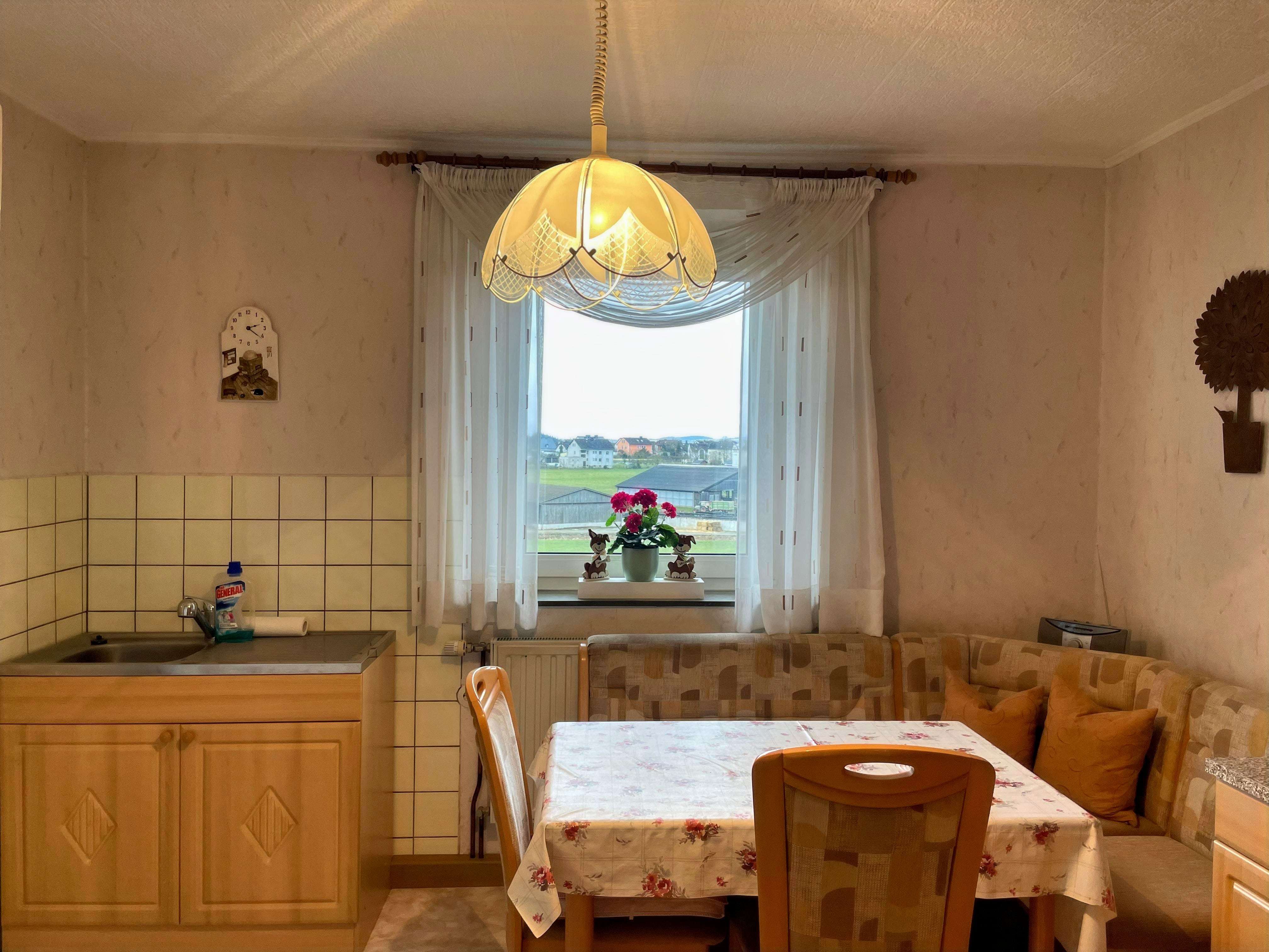 Immobilie in Feilitzsch - *6 Zimmer, 2 Küchen, große Garage* - Bild 2