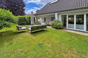 Großzügige Villa in Toplage!  – Düsseldorf – Vorschaubild 1